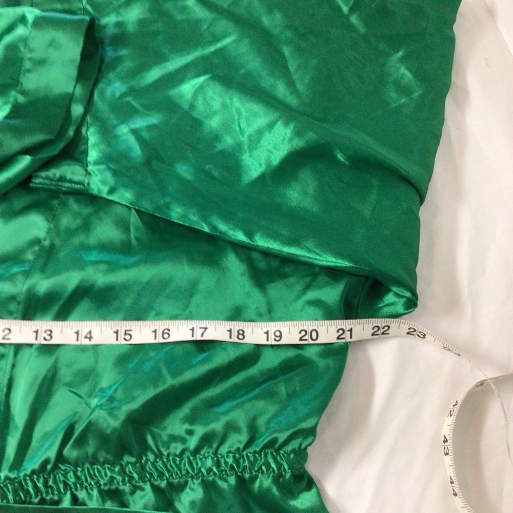 Victoria's Secret Green Satin Robe - Picture 7 of 10